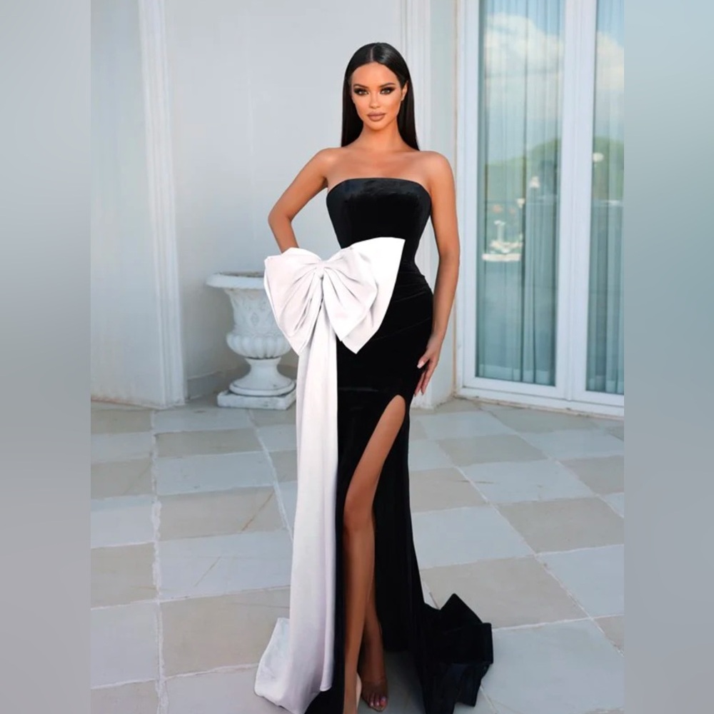 PORTIA & SCARLETT Cascad Sash Gown with Oversized Bow